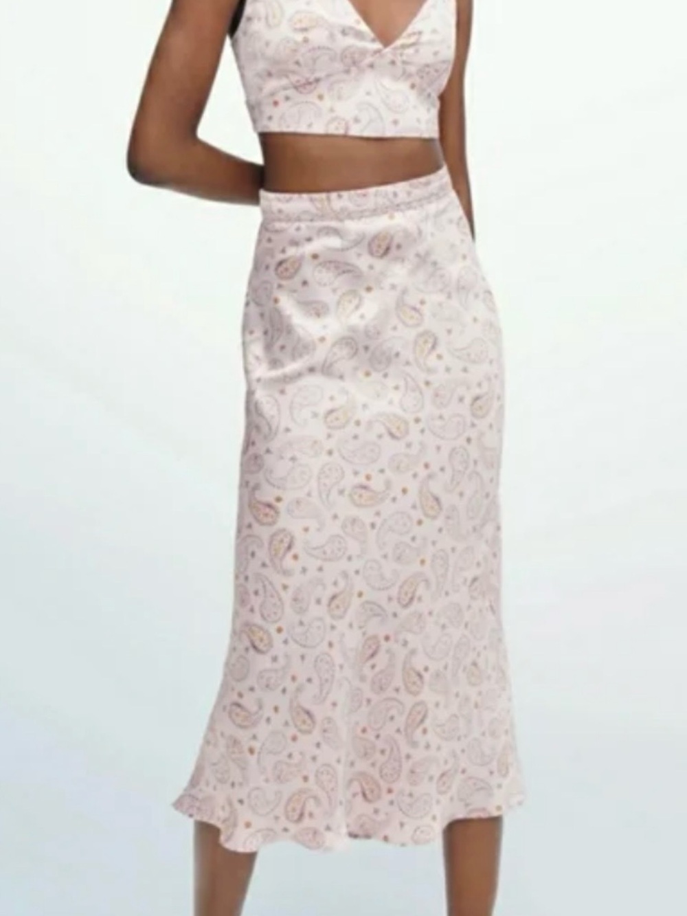 Zara Light Pink Paisley Pencil Skirt and top.TOP:S Skirt:XS.Like new 🩷